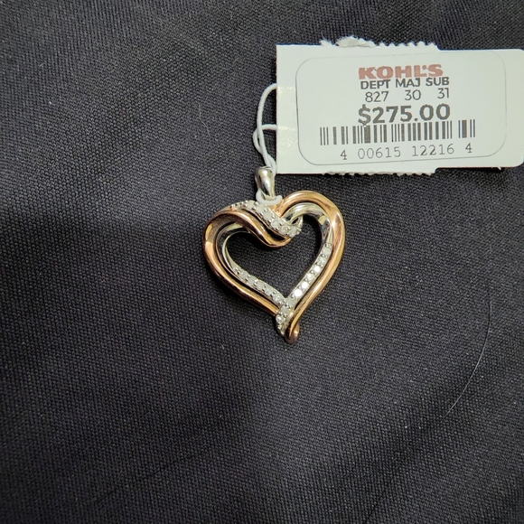 Rose gold on sterling silver and diamond heart pendant - Picture 2 of 3